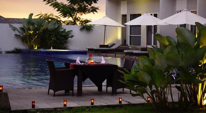 Grand Kecubung Hotel Pangkalan Bun Exterior photo